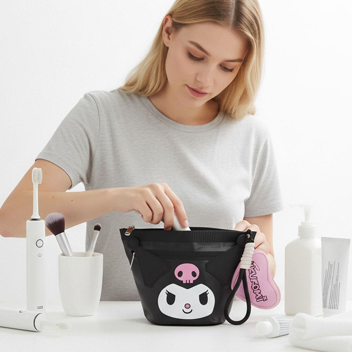 TOILETRY BAG TOILETBAG HELLO KITTY KUROMI - Image 6